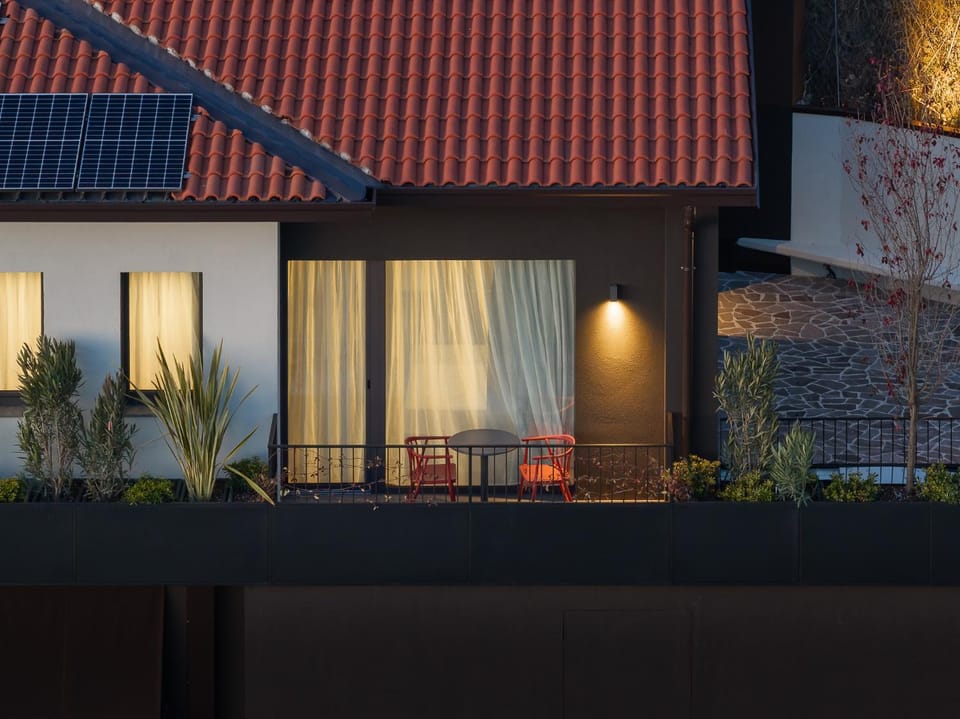 Property building, Night