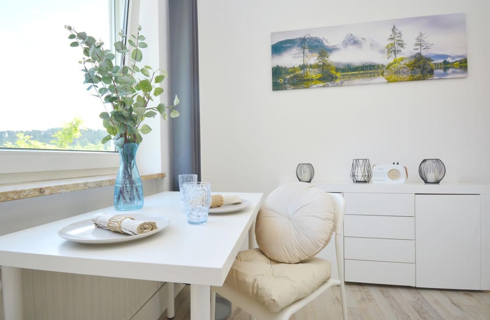 Seating area, Bedroom