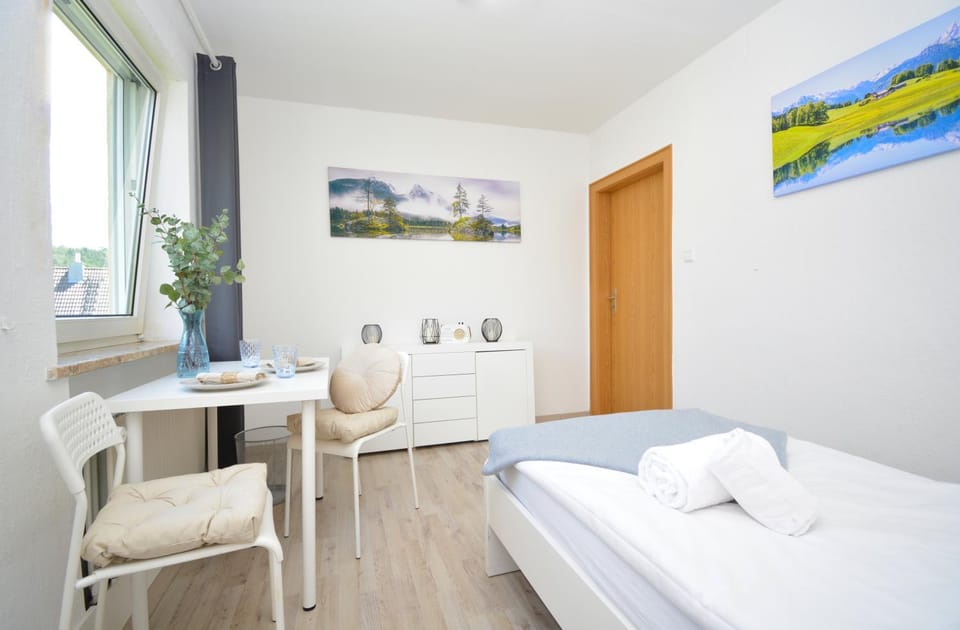 Bed, Seating area, Bedroom, towels