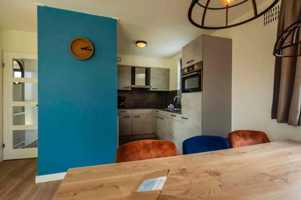 6 - Persons Lakeside 15 Bungalow House in Gelderland, Netherlands