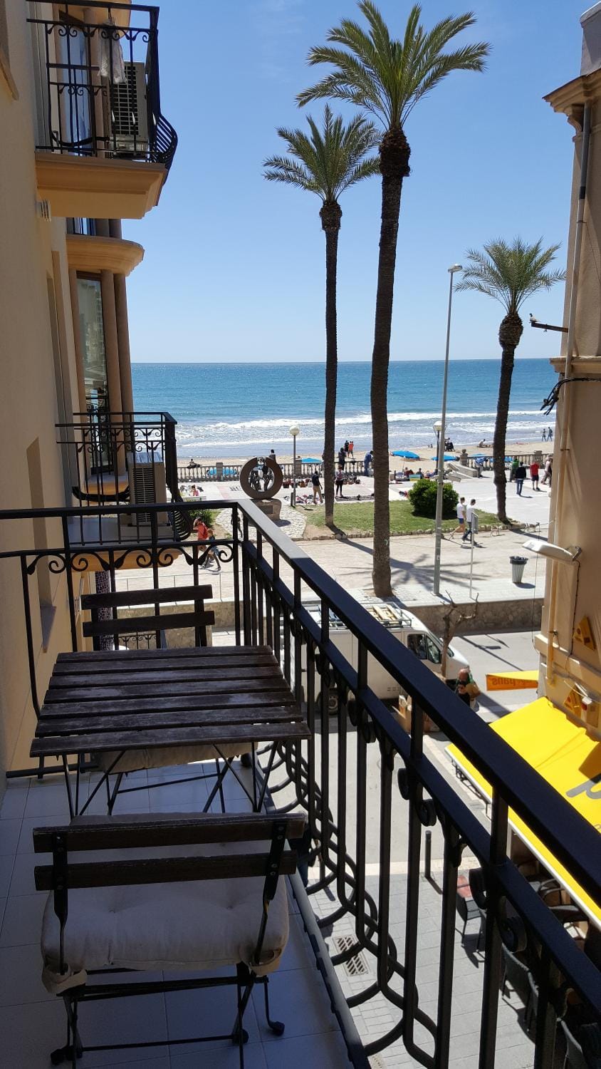 Day, Neighbourhood, Balcony/Terrace, Beach, Beach, Sea view, Shopping Area