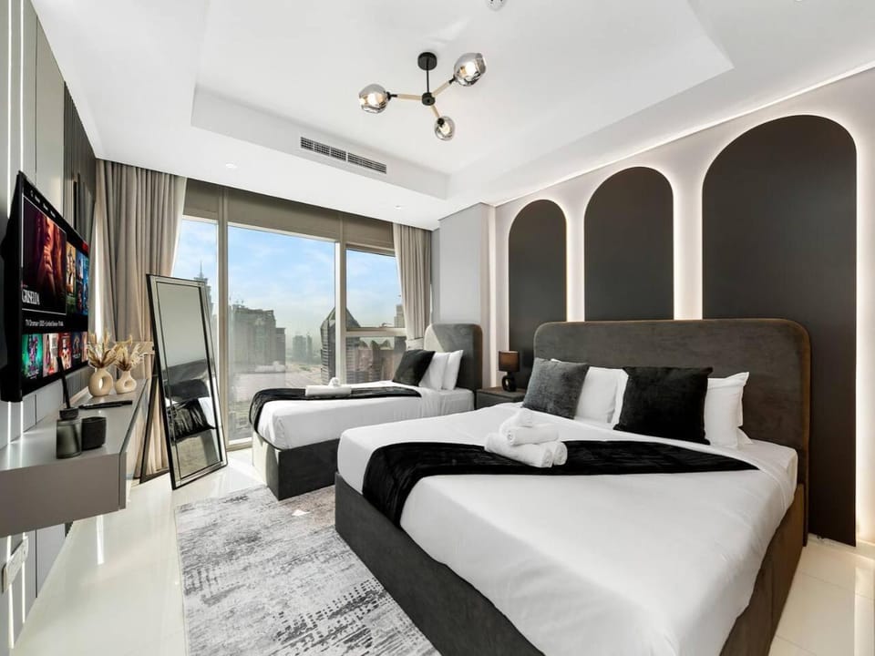 Famous Sky Pool | 1BR Gem | Dubai Skyline Views Apartment in Dubai