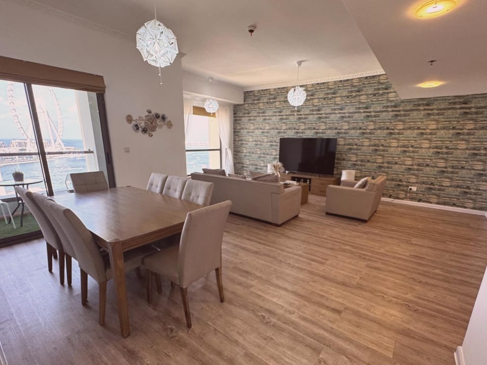 JBR l Full Sea View l 4BR l 3min to Beach l 7-12PAX Apartment in Dubai