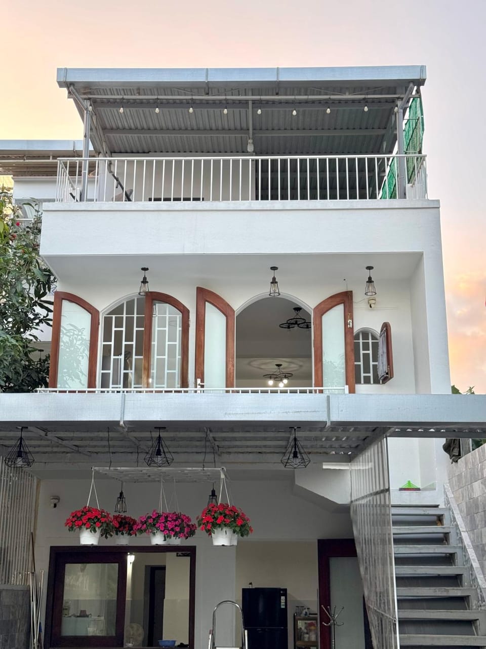 Property building, Day