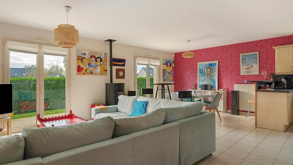Property building, Living room