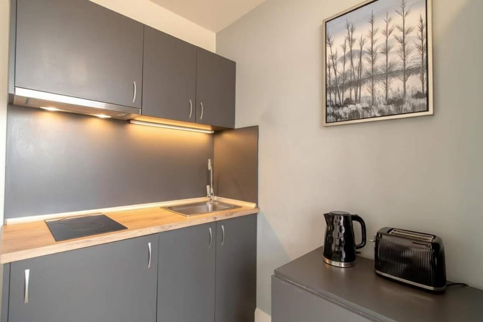 Convenient Budget Sunderland Studio with Views Apartment in Sunderland