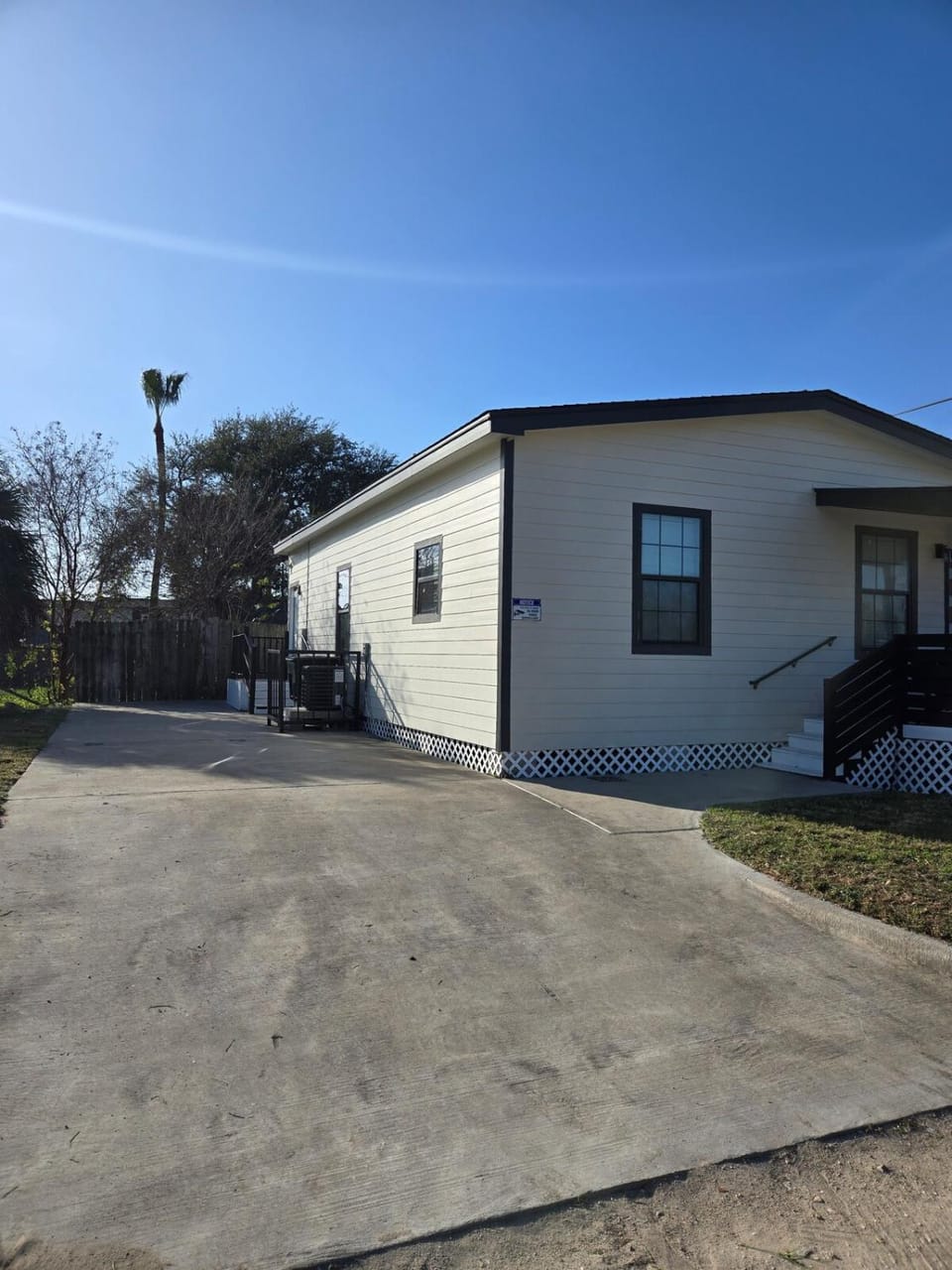 Property building, Street view