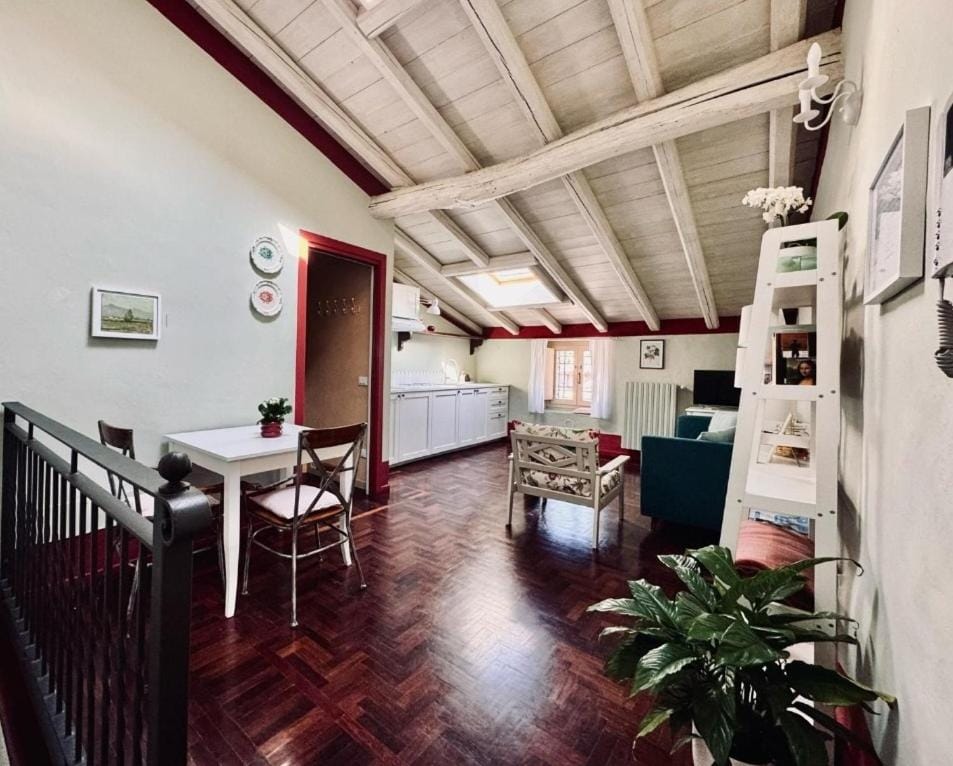 BoscoLago apartment Lake Iseo & Franciacorta Apartment in Province of Brescia