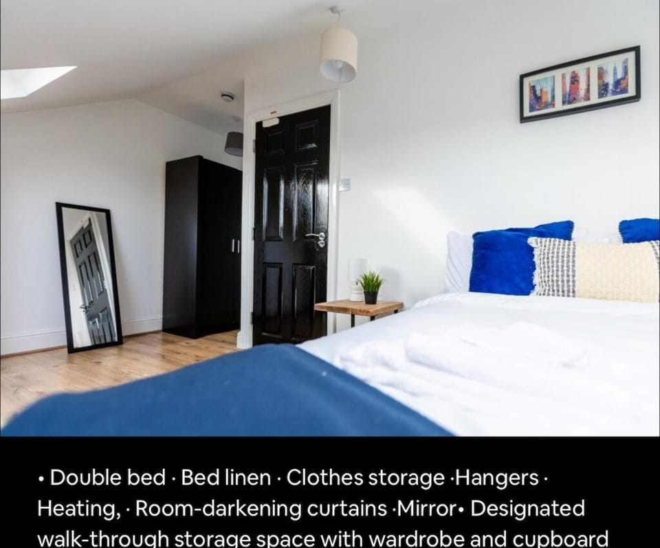5 Very Large Kingsize Bedrooms House Apartment in Birmingham