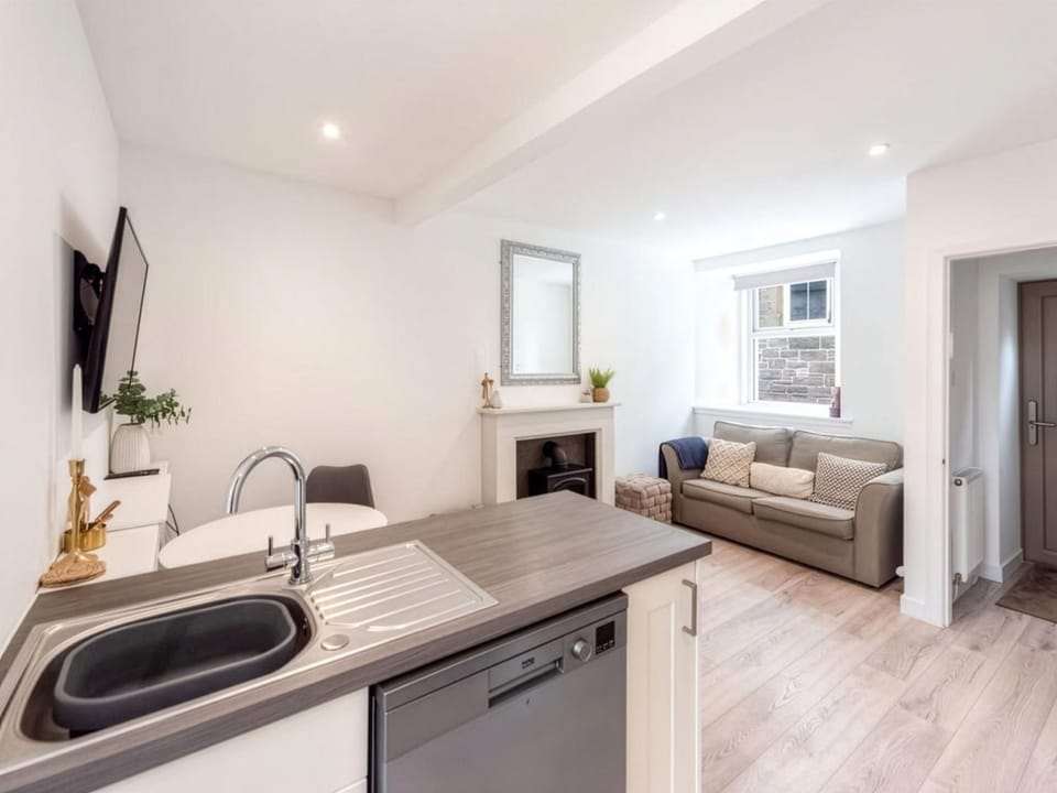 Living room, Dining area, kitchen