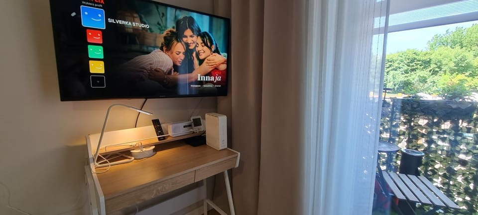 TV and multimedia, Evening entertainment