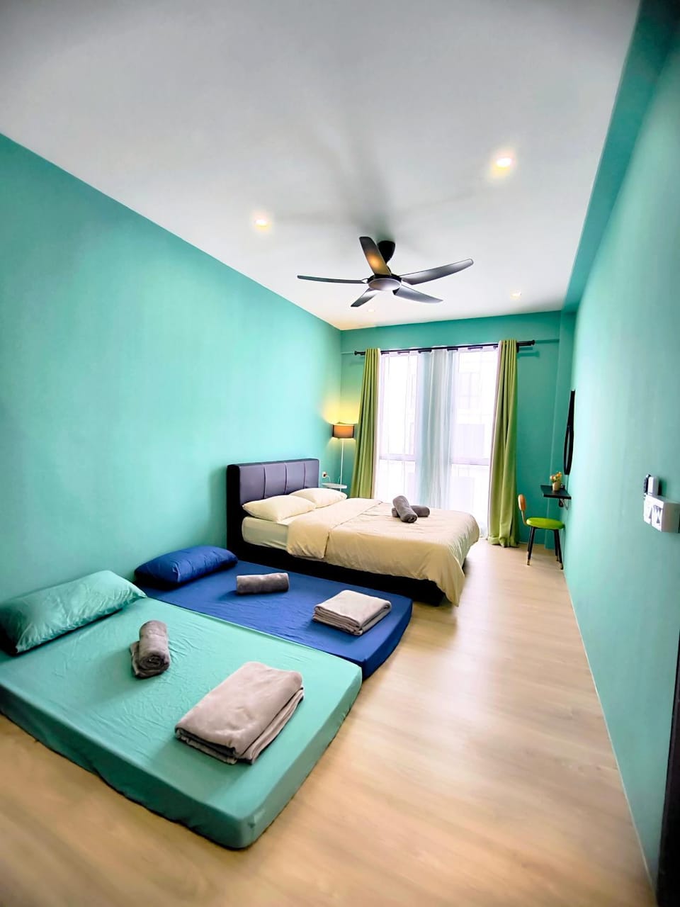 Bed, Bedroom, towels, wardrobe