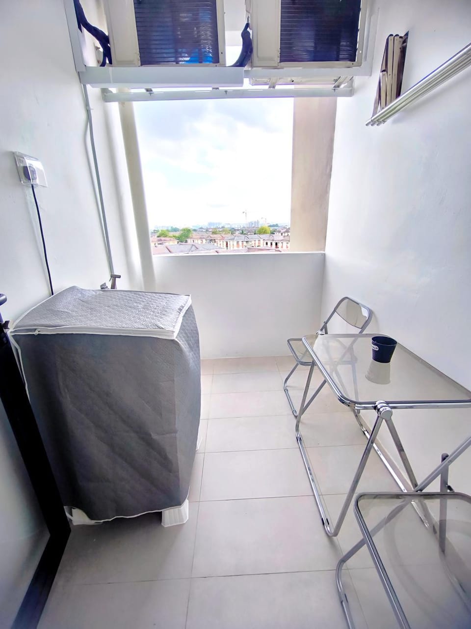 Balcony/Terrace, washing machine