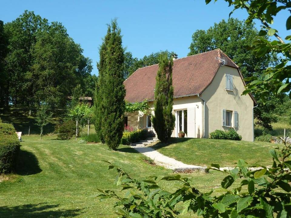 Maison indépendante avec Piscine privée proche Vallée Dordogne de Samedi à Samedi House in Occitanie