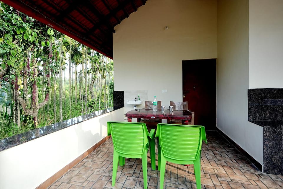 Dining area, Breakfast