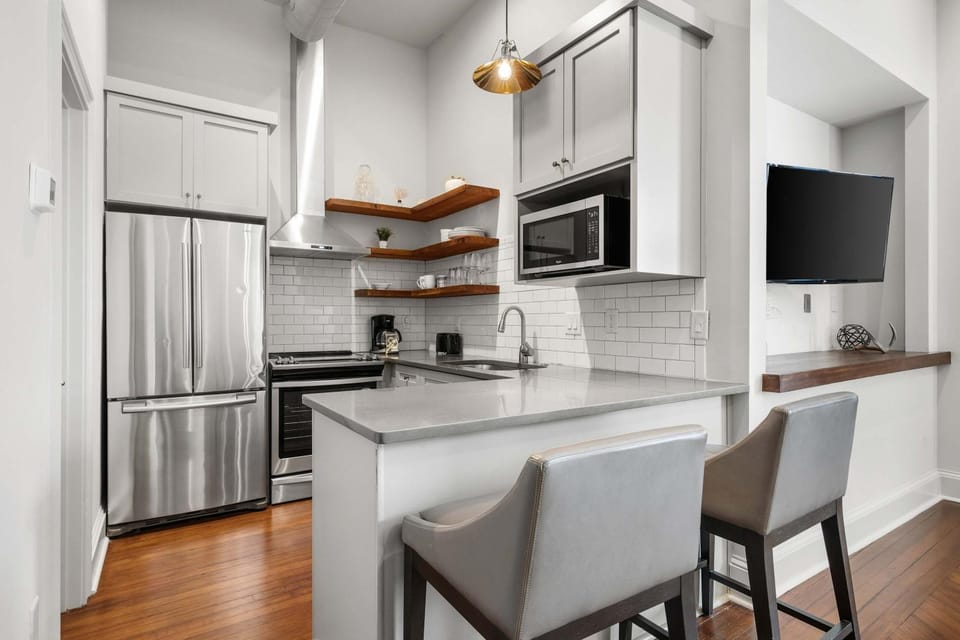 King Street Condo - Endless Outdoor Space House in Charleston