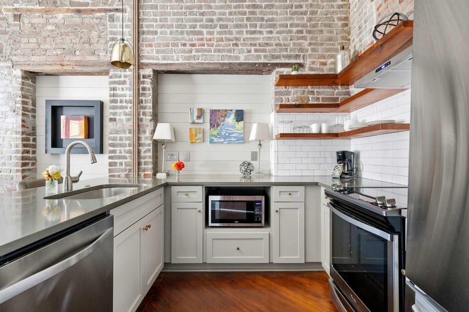 Condo on King Street - Rooftop & Terrace House in Charleston