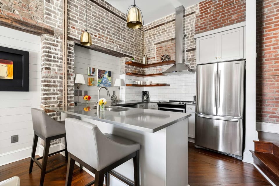 Condo on King Street - Rooftop & Terrace House in Charleston