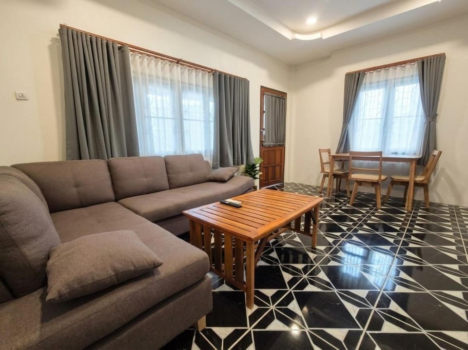 Wanderlust Cove House in Ko Pha-ngan Sub-district