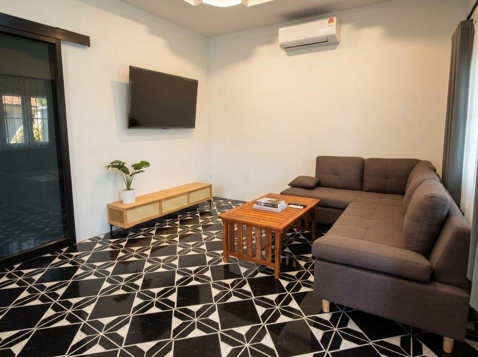 Wanderlust Cove House in Ko Pha-ngan Sub-district