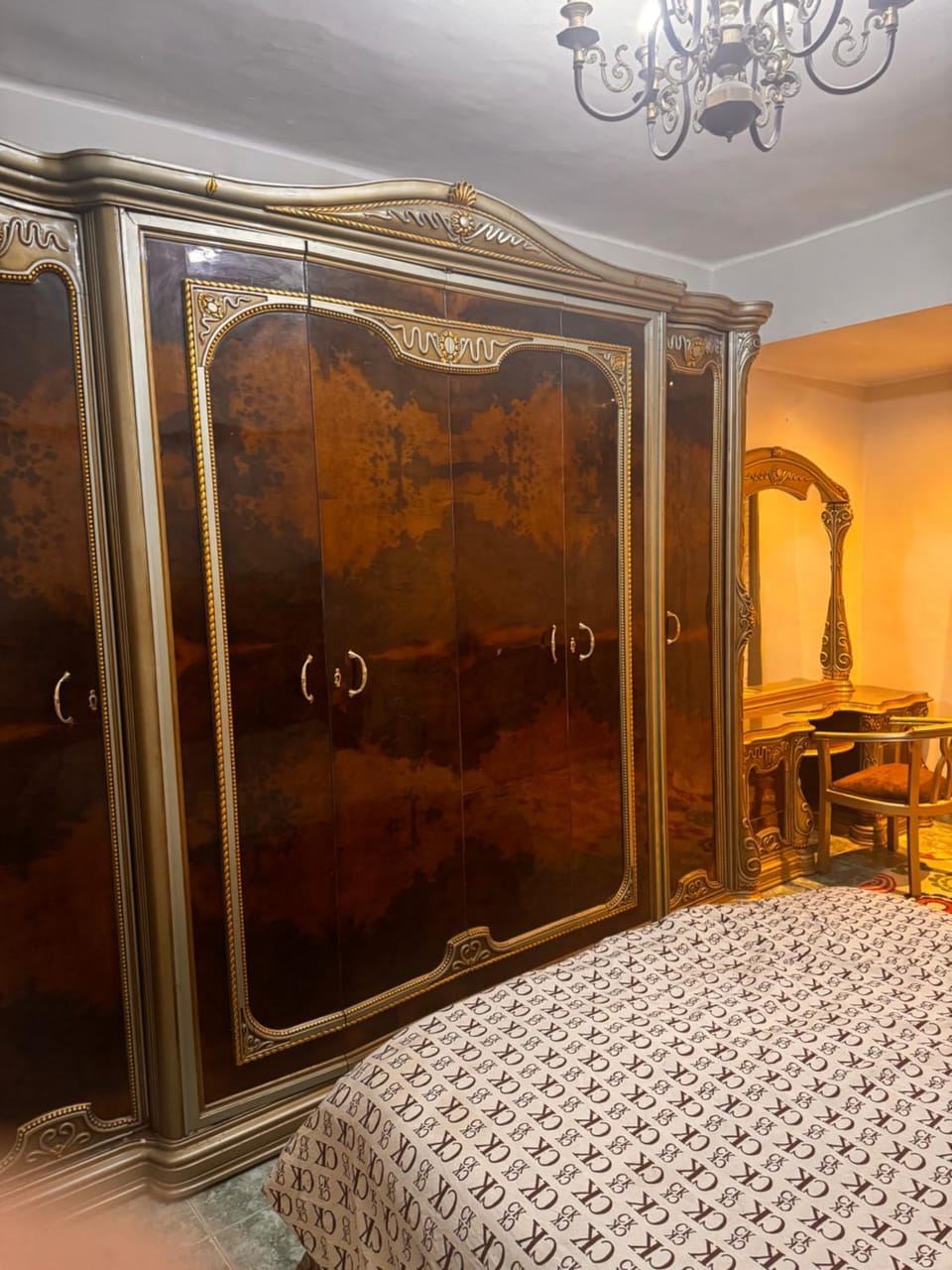 Bedroom, wardrobe