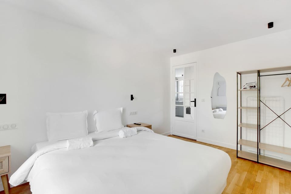 New, air-conditioned apartment - close to Paris Apartment in Île-de-France