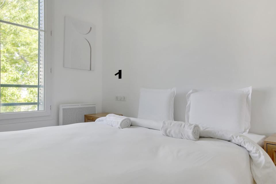 New, air-conditioned apartment - close to Paris Apartment in Île-de-France