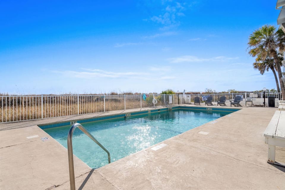 Summer Place A8 - Oceanfront House in North Myrtle Beach