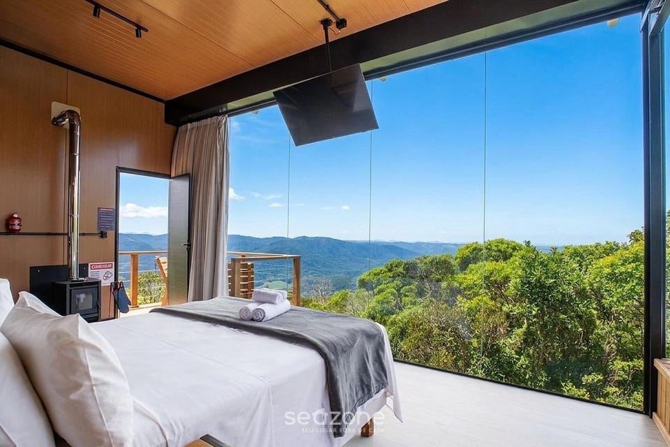 Bed, Mountain view