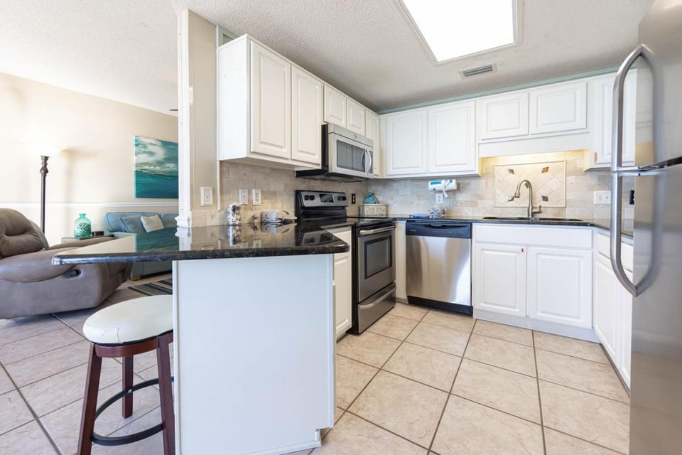 Phoenix X 805 Apartment in Ono Island