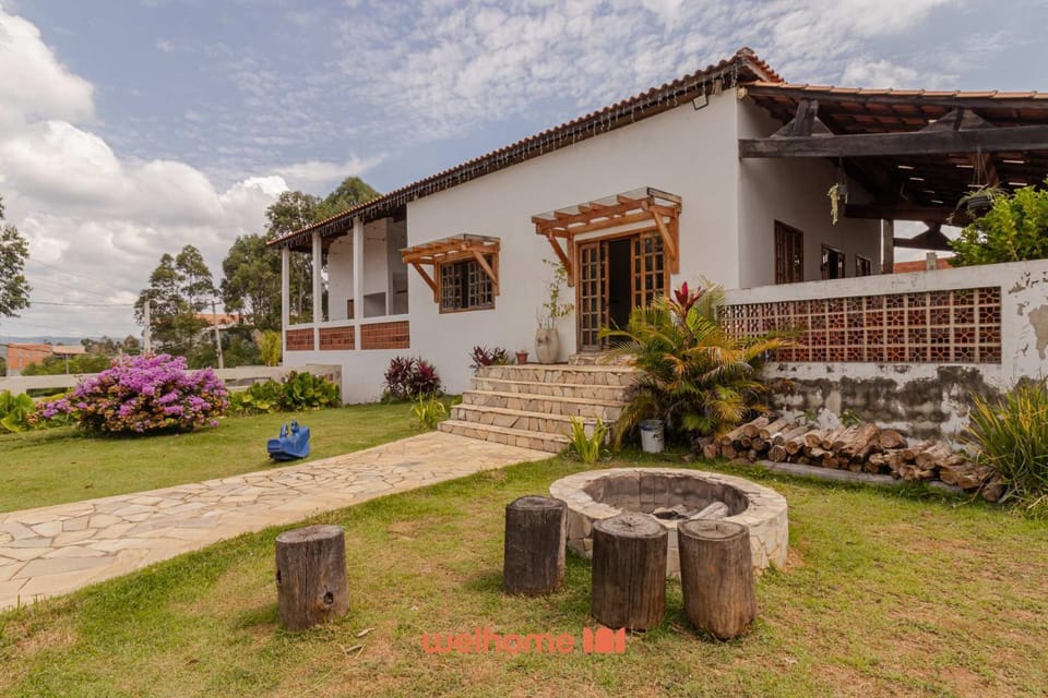 Chácara em Mairinque com Churrasqueira e Piscina House in State of São Paulo