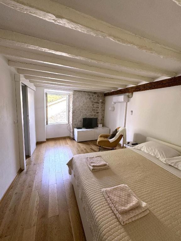 Studio apartman Old town Apartment in Lika-Senj County