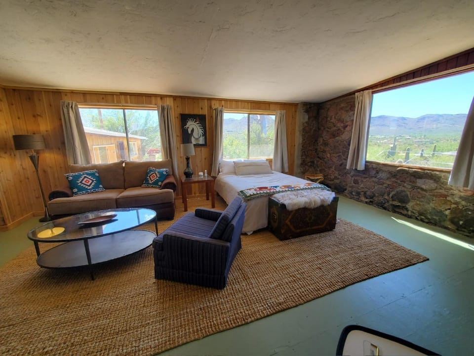 Tucson Mountain Guest Ranch Inn in Tucson Estates