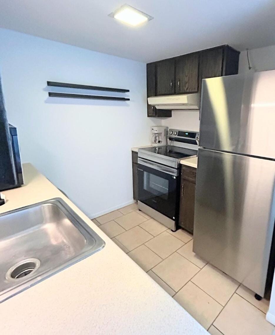 Modern Frisco Townhome with Loft - Spacious & Central Apartment in Frisco