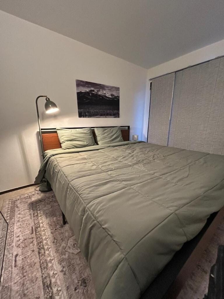 Modern Frisco Townhome with Loft - Spacious & Central Apartment in Frisco