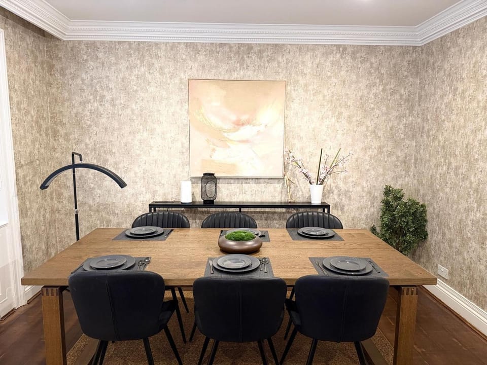 Beaufort Gardens Luxury Duplex Penthouse, Knightsbridge Apartment in City of Westminster