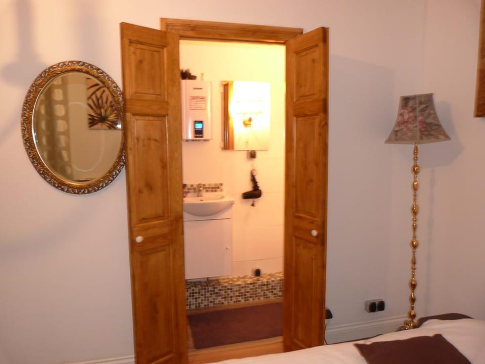 Bathroom, Bedroom