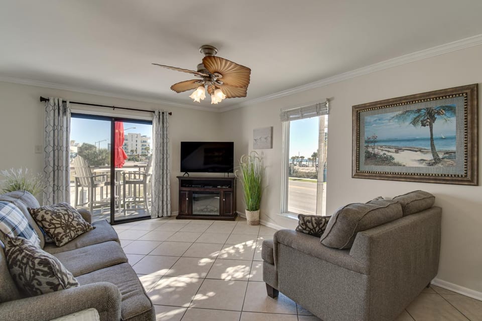 Absolute Best Location! Heart of Gulf Shores Condo House in West Beach