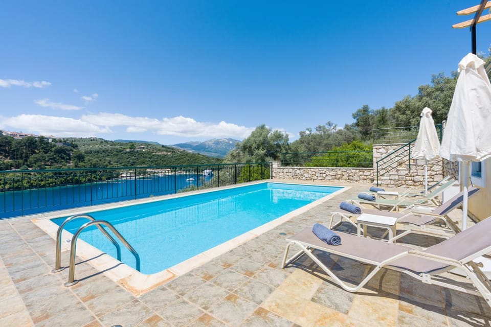 Villa Alex Meganisi - Luxury villa with private pool, seaviews, beach closeby Villa in Peloponnese, Western Greece and the Ionian
