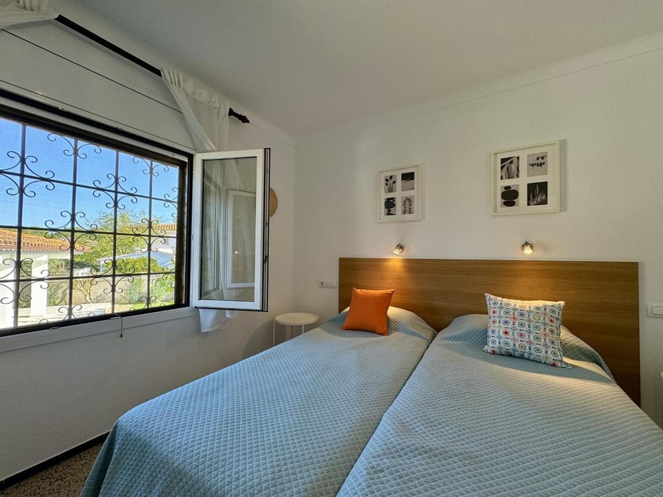Casa rústica con piscina privada y aire acondicionado en Sant Martí d'Empúries - HISP-7-77 Villa in Alt Empordà