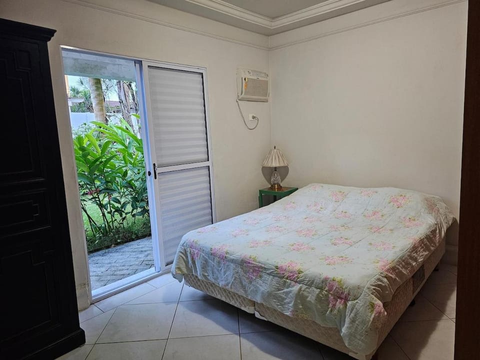 2 Casas na praia do Pernambuco em 1 so a 300m da praia House in State of São Paulo