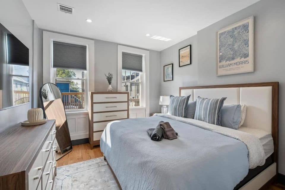 Bed, Bedroom