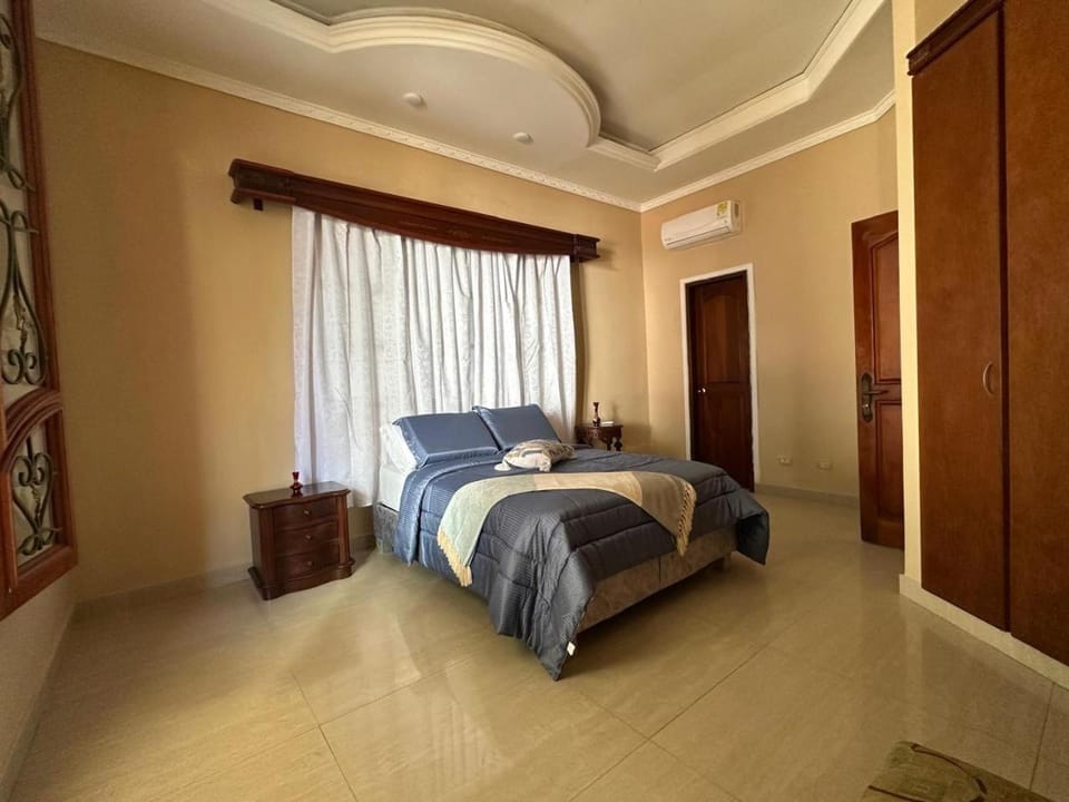 Casa Rey Colonial 1910 Manga - 7 Habitaciones Bed and Breakfast in Cartagena