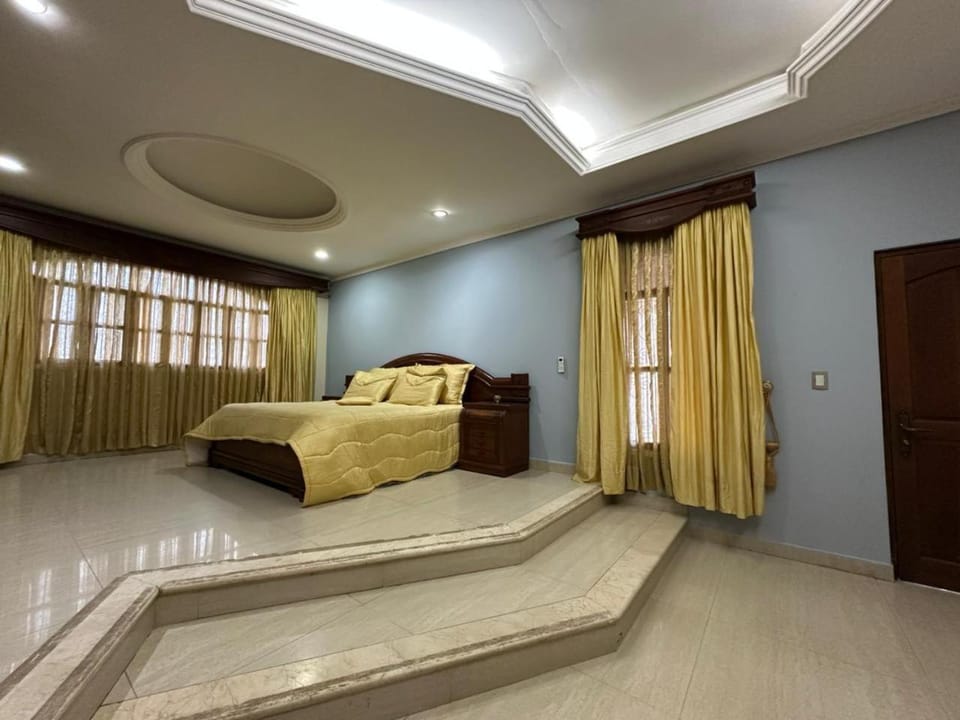 Casa Rey Colonial 1910 Manga - 7 Habitaciones Bed and Breakfast in Cartagena