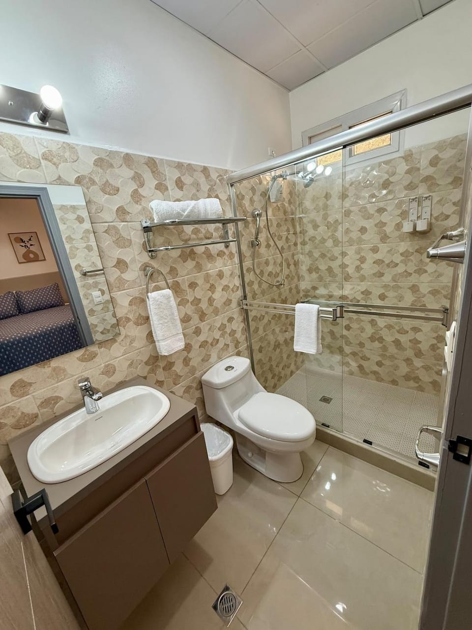 Shower, Bathroom, towels