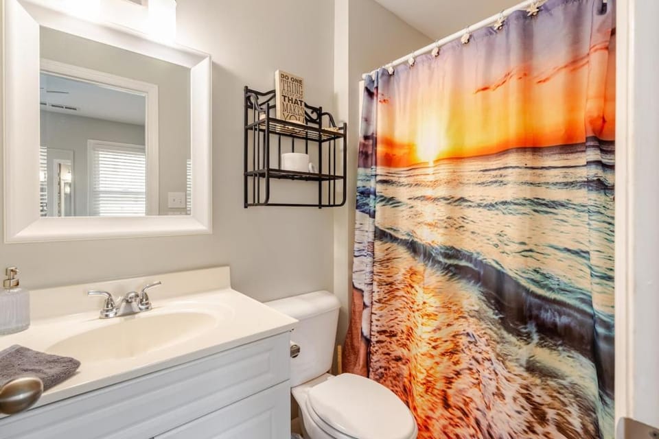 Whitecaps Surf City Beachfront Townhome House in Surf City