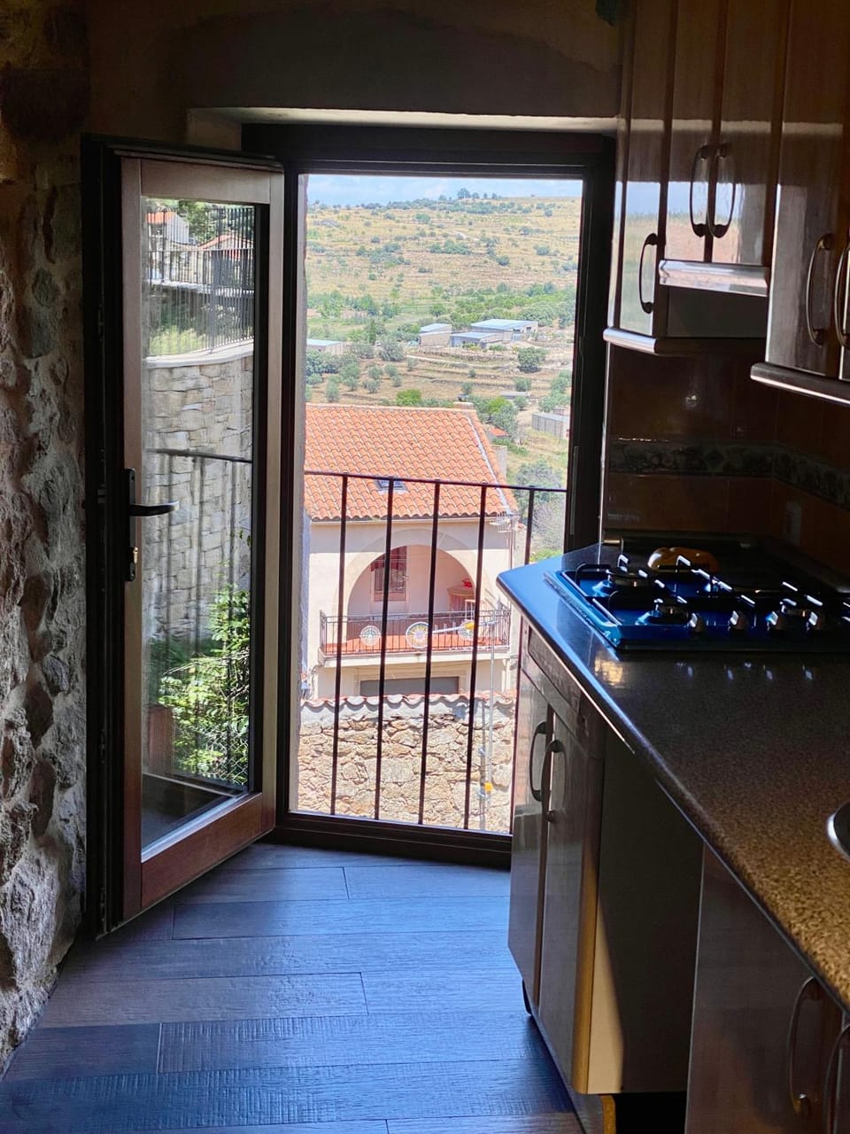 Natural landscape, View (from property/room), Balcony/Terrace, Kitchen or kitchenette, Mountain view
