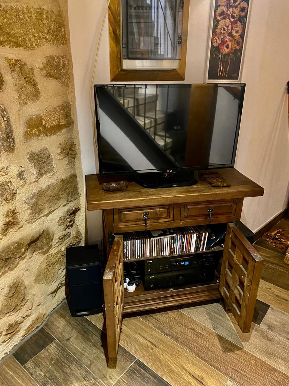 Communal lounge/ TV room
