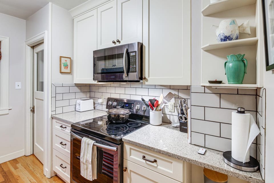 4 Blocks to Dtwn Missoula: Walkable Home w/ Yard House in Missoula