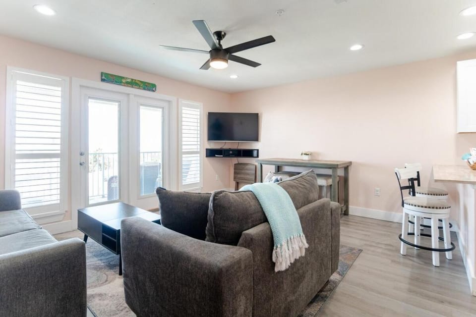 Perdido Beach Bungalow House in Perdido Key